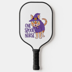 Niedlich eine spöttisch gespenstische Katzenkatze Pickleball Schläger