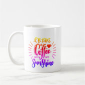 Niedlich farbenfroh nehme ich einen Kaffee mit mei Kaffeetasse (Links)