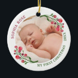 Niedlich First Christmas New Baby Keramik Ornament<br><div class="desc">Feiern Sie die erste Weihnachtsfeier Ihres Babys mit einem personalisierten Ornament, das Sie noch jahrelang schätzen werden! Unser "Mein erstes Weihnachten"-Ornament besticht durch eine herrliche Wasserfarbe, die von einem winterbeerischen Zweig in einer wunderschönen Rose in Rosa und Grün zeichne. Mit Platz für ein Foto Ihres Kleinen, ist dieses Ornament die...</div>