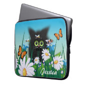 Niedlich Fluffy Kitten in Daisy Meadow Laptopschutzhülle (Vorderseite Links)