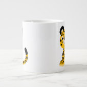 Niedlich Friendly Cartoon Jaguar Jumbo-Tasse (Vorderseite)