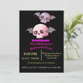 Niedlich Funny Bonjour Pun Halloween Einladung (Stehend Vorderseite)