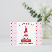 Niedlich Funny Valentinstag Gnome Hearts Postkarte (Stehend Vorderseite)