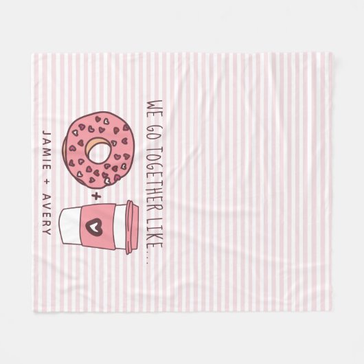 Niedlich gehen wir zusammen Donuts & Coffee Fleece (Vorderseite (Horizontal))