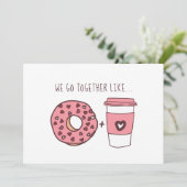Niedlich gehen wir zusammen wie Donuts & Coffee Va Einladung (Stehend Vorderseite)