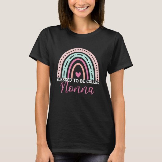 Niedlich gesegnet, als Nonna Rainbow Mama Grandm T-Shirt (Vorderseite)