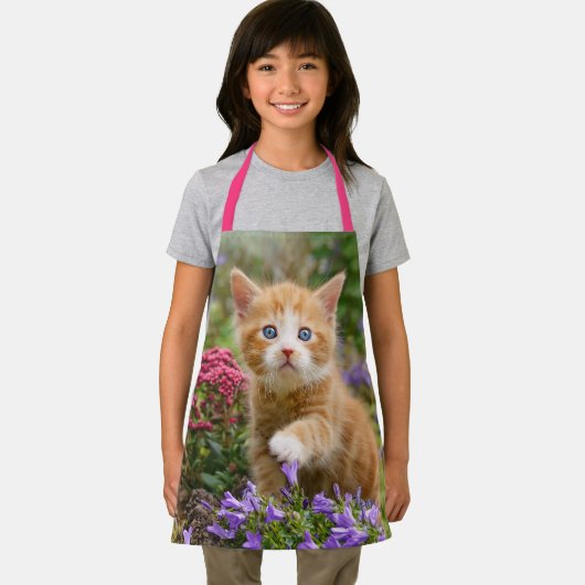 Niedlich Ginger Cat Kitten im Garden Foto Portrait Schürze (Insitu)