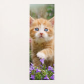 Niedlich Ginger Cat Kitten im Garden Foto Portrait Yogamatte (Rückseite)