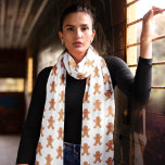 Niedlich Gingerbrot Mann Weihnachtsmuster Schal<br><div class="desc">Der niedliche Gingerbread Man Christmas Pattern Scarf bringt Freunden und Familie ein Lächeln in der Urlaubssaison.</div>