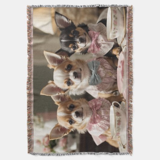 Niedlich Girly Chihuahua Tea Party Decke (Vorderseite Vertikal)