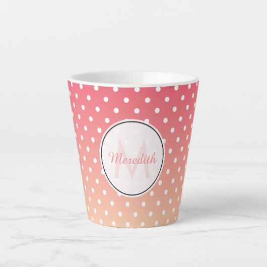 Niedlich Girly Pink Ombre Polka Dot Monogram Milchtasse (Vorderseite)