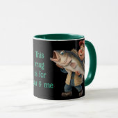 Niedlich/glücklicher Fischer mit einem Big Fish Ma Tasse (VorderseiteRechts)