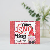 Niedlich Gnome Little Liebe Bug Ladybug Valentinst Postkarte (Stehend Vorderseite)