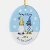 Niedlich Gnomes Unser erstes Weihnachts-Gold Blue Keramik Ornament (Rechts)