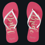 Niedlich Gold Glitzer Bridge - Personalisiert Badesandalen<br><div class="desc">Niedliche goldglänzende Braut mit deinem Namen. Wählen Sie den Kostümknopf,  um Stil,  Farbe und Größe der Schriftart zu ändern.Jedes Mädchen würde Liebe haben,  dieses elegante und stilvolle Design zu haben.</div>