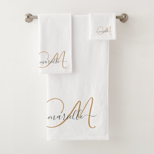 Niedlich Gold Monogram Script Name Eleganweiß Badhandtuch Set (Insitu)