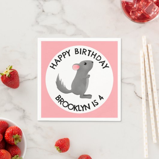 Niedlich-graurosa Chinchilla personalisierter Gebu Serviette (Beispiel)