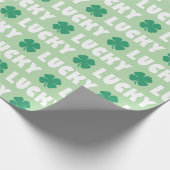 Niedlich-grüner Weißkleber Geschenkpapier (Ecke)
