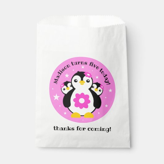 Niedlich Happy Birthday Girl Pinguins Pink Blume Geschenktütchen (Vorderseite)