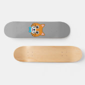Niedlich Happy Ginger Cat mit Papillon Skateboard (Horizontal)