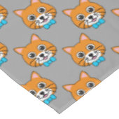 Niedlich Happy Ginger Cat mit Papillon Tischdecke (Schrägansicht)