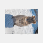 Niedlich & Happy Quokka am Strand Australien Fleecedecke (Vorderseite (Horizontal))