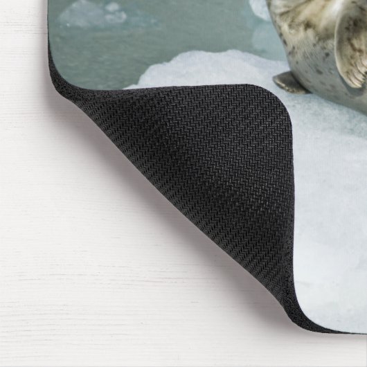 Niedlich Harbour Siegel on Snow Mousepad (Ecke)