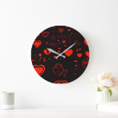Niedlich Heart Modern Red Pattern Große Wanduhr (Zuhause)