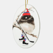 Niedlich Hockey Bird in Hat, Weihnachts-Spaß, Junc Keramik Ornament (Links)