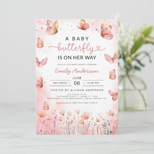 Niedlich in einem QR-Code Girl Butterfly Babydusch Einladung (Stehend Vorderseite)