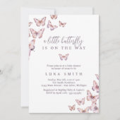 Niedlich ist ein kleiner Schmetterling auf dem Weg Einladung (Vorderseite)