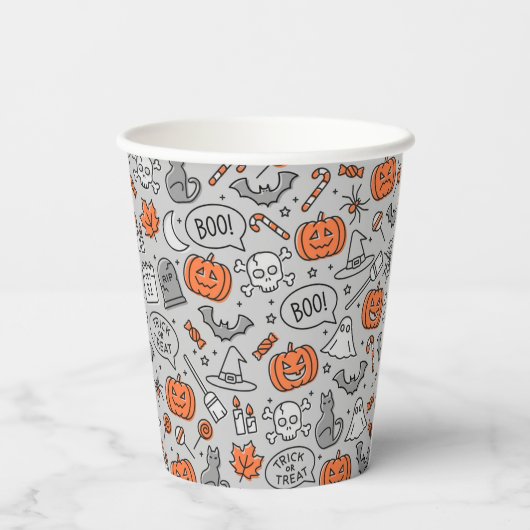 Niedlich Kids Halloween Doodle-Muster Pappbecher (Rückseite)