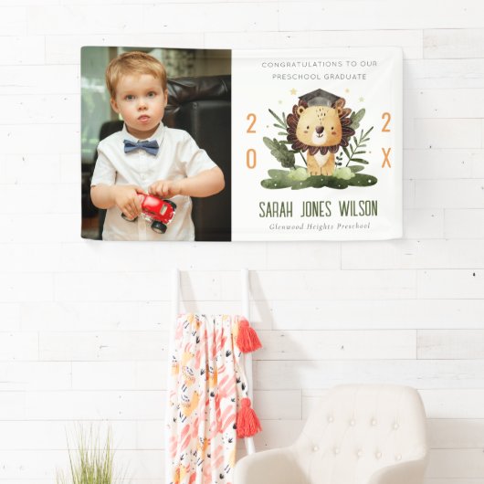 Niedlich Kids Lion Foliage Foto Vorschule Abschlus Banner (Insitu)