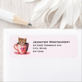 Niedlich Kitten in einem Teacup mit Herz (Insitu)