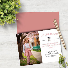 Niedlich Kitten Pink Kindergarten Abschluss Ankündigung