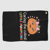 Niedlich Kümmern Für die Niedlichen Kürbiskins Kra Golfhandtuch (Horizontal)