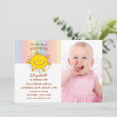 Niedlich Little Rainbow Sunshine Baby Birthday Fot Einladung (Stehend Vorderseite)
