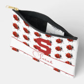 Niedlich Mit Monogramm Ladybug Themed Zubehörtasche (Offen)
