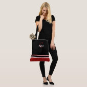 Niedlich Modern Monogram Name Initial Black Red Tasche (Am Model)