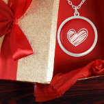 Niedlich Moderne Liebe Weiß und Rotes Herz Trendwu Versilberte Kette<br><div class="desc">Eine schlichte,  aber wunderschöne Valentinstag Herz Halskette. Wenn Ihnen dieses Design auf anderen Gegenständen gefällt,  schicken Sie uns bitte eine E-Mail. Wir werden sie für Sie auflisten. Machen Sie Karo in unseren anderen Themenläden.</div>