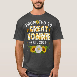 Niedlich nach Großen Nonnie - Neujahr 2023 T-Shirt