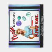 Niedlich Nostalgische Krankenschwester Pinup im Ga Fleecedecke (Vorderseite)