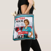 Niedlich Nostalgische Krankenschwester Pinup wird  Tasche (Von Nahem)