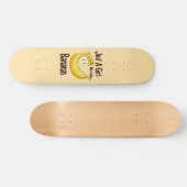 Niedlich nur ein Mädchen, das Bananen Lieben Obst Skateboard (Horizontal)