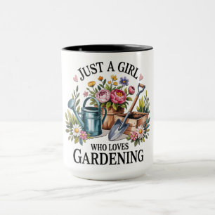 Niedlich nur ein Mädchen, das Gartenarbeit liebt Tasse