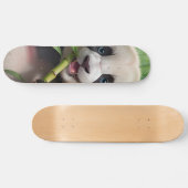 Niedlich Panda Eating Bamboo Skateboard (Horizontal)