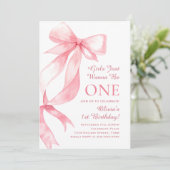 Niedlich Pastel Pink Bow Coquette Baby Girl Geburt Einladung (Stehend Vorderseite)