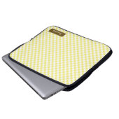 Niedlich Pastel Yellow Gingham Pattern Laptopschutzhülle (Vorne Knopf)