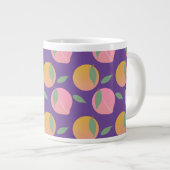 Niedlich Peach Orange Fruchtmuster Pink Jumbo-Tasse (Vorderseite Rechts)