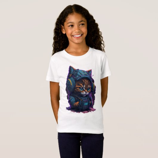 Niedlich Persian Kitten spielt mit TNT T-Shirt (Vorne ganz)